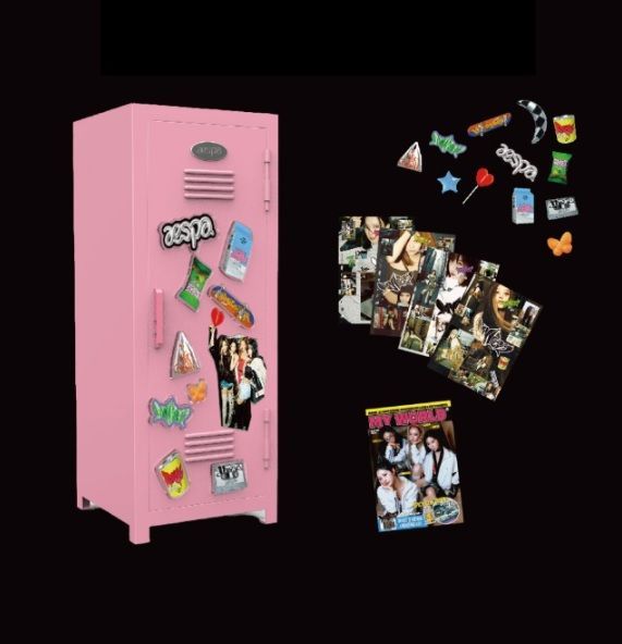 アイドルグッズ aespa MINI CABINET PACKAGE - MY WORLD aespa MINI CABINET PACKAGE - MY WORLDの通販 by だん ｜ラクマ