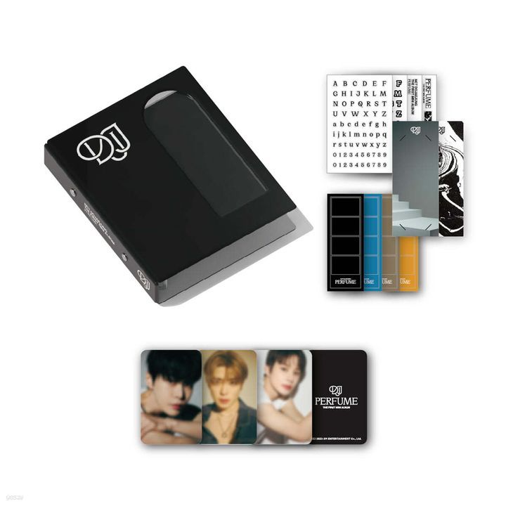 YESASIA : NCT DOJAEJUNG Memory Collect Book - Perfume (Jung Woo Version ...