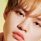 Moonlight [CHENLE VER.] [POSTER Jacket Ver.]    (初回限定版) (日本版) 
