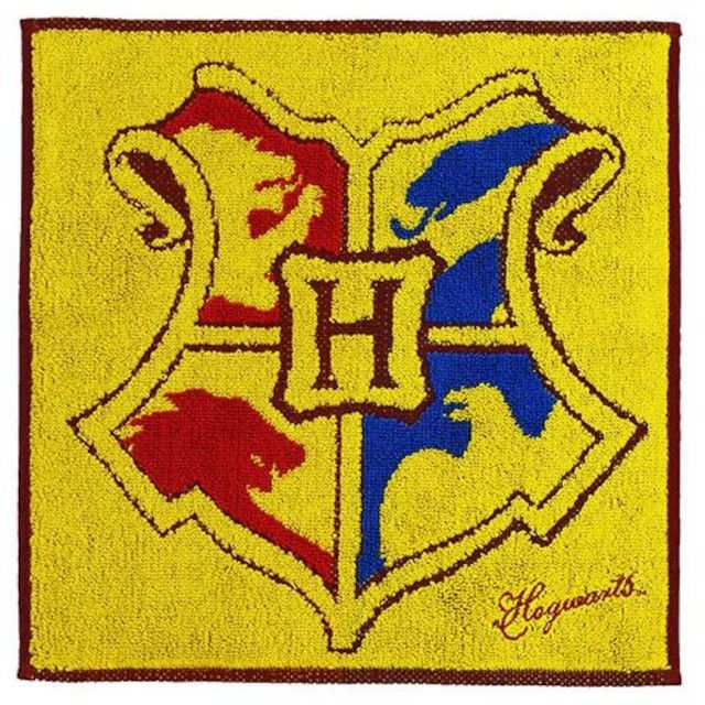 YESASIA Harry Potter Hand Towel (25×25cm) (Hogwarts LOGO) Marushin