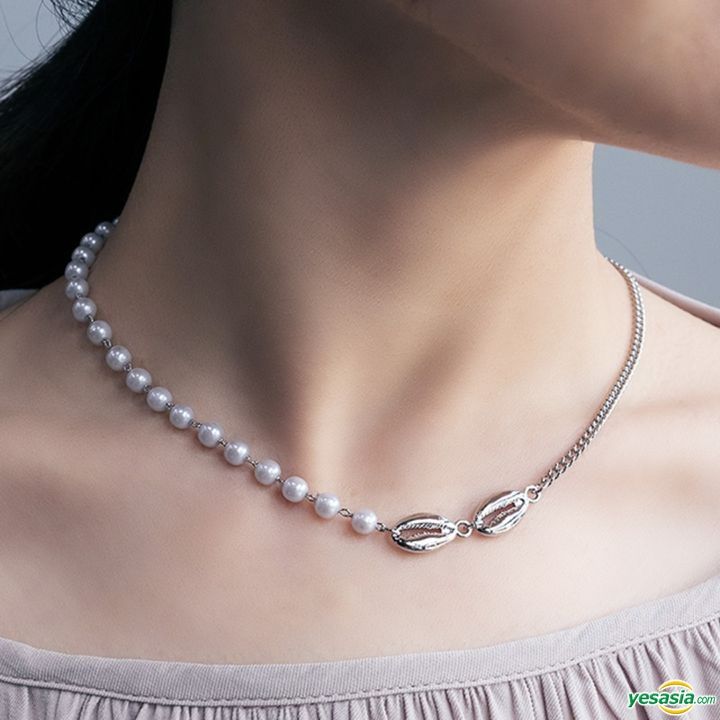Pearl Me Necklace Celebrity Gifts 