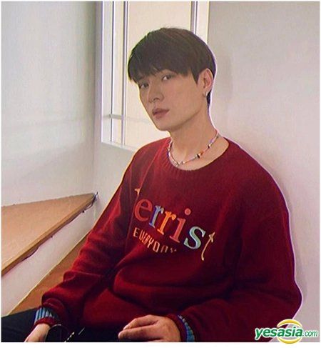 YESASIA: Kerrist - Birthday Collection Sweater (Red) Celebrity Gifts,MALE  STARS,PHOTO/POSTER - Krist Perawat Sangpotirat - Lifestyle & Gifts - Free  Shipping