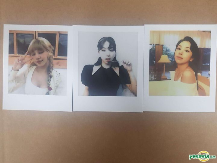 YESASIA: Twice: Chae Young Photobook - Yes, I am Chaeyoung Random