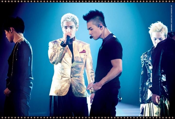 YESASIA: Big Bang - 2011 Big Bang Live Concert : Big Show (2 DVD + 