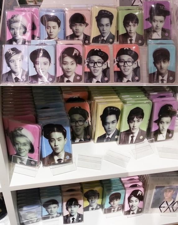 YESASIA SMTOWN Popup Store EXO Lenticular Card Case (Lay) GROUPS,GIFTS,MALE STARS,PHOTO