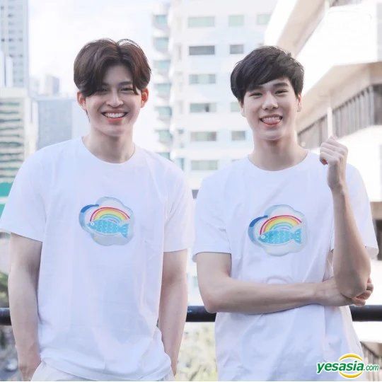 YESASIA: Fish Upon The Sky - T-Shirt (Size L) PHOTO/POSTER