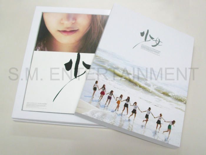 YESASIA : Girls' Generation - First Photobook In Tokyo (Photobook+